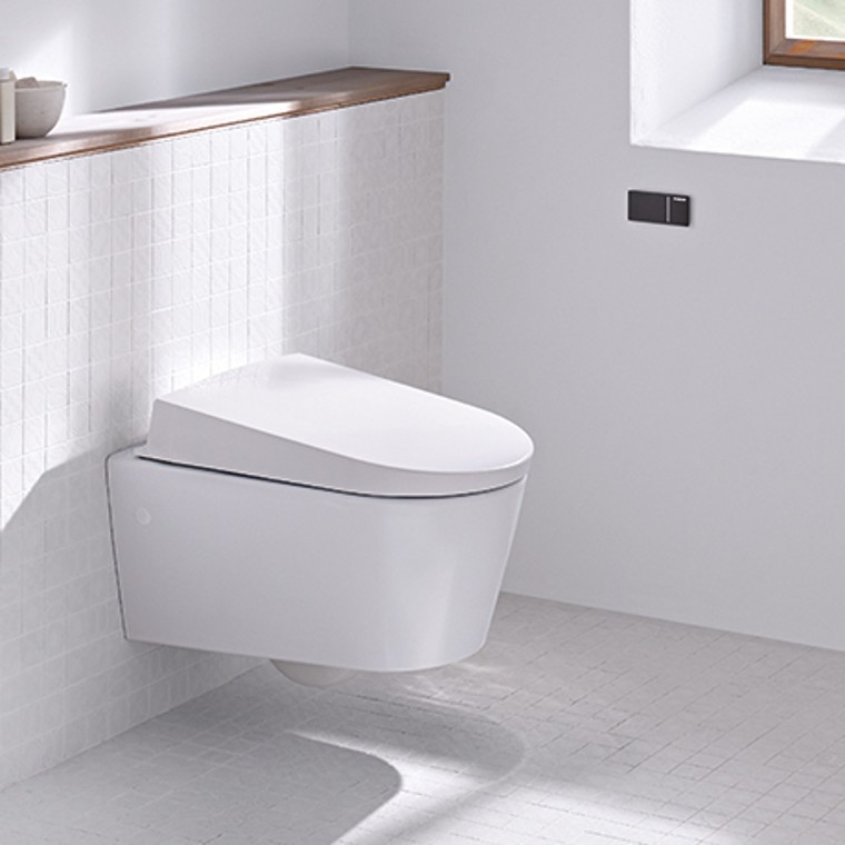 Geberit barrière-vrije wc met spoelbediening op afstand Geberit barrière-vrije wc met spoelbediening op afstand