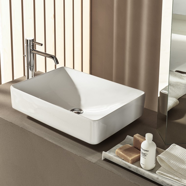 Lavabo et robinet à poser Lavabo et robinet à poser