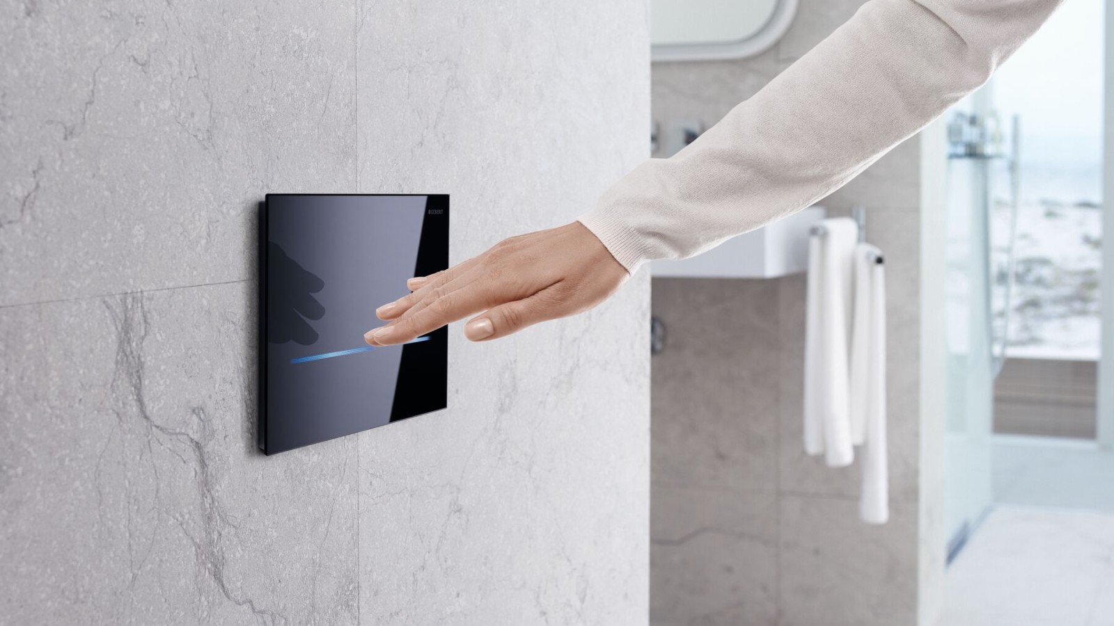 Automatische wc-spoeling of zonder aanraking met de Geberit Sigma80 bedieningsplaat, hoekig Automatische wc-spoeling of zonder aanraking met de Geberit Sigma80 bedieningsplaat, hoekig