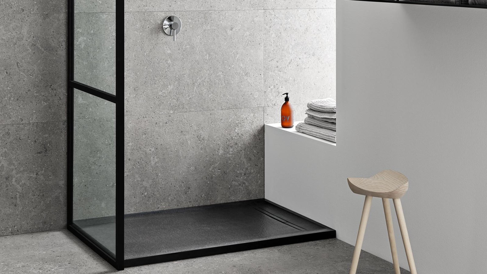 Geberit Sestra douchebak in de kleur grafiet Geberit Sestra douchebak in de kleur grafiet