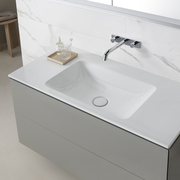 Lavabo pour meuble Geberit avec espace de rangement généreux Lavabo pour meuble Geberit avec espace de rangement généreux