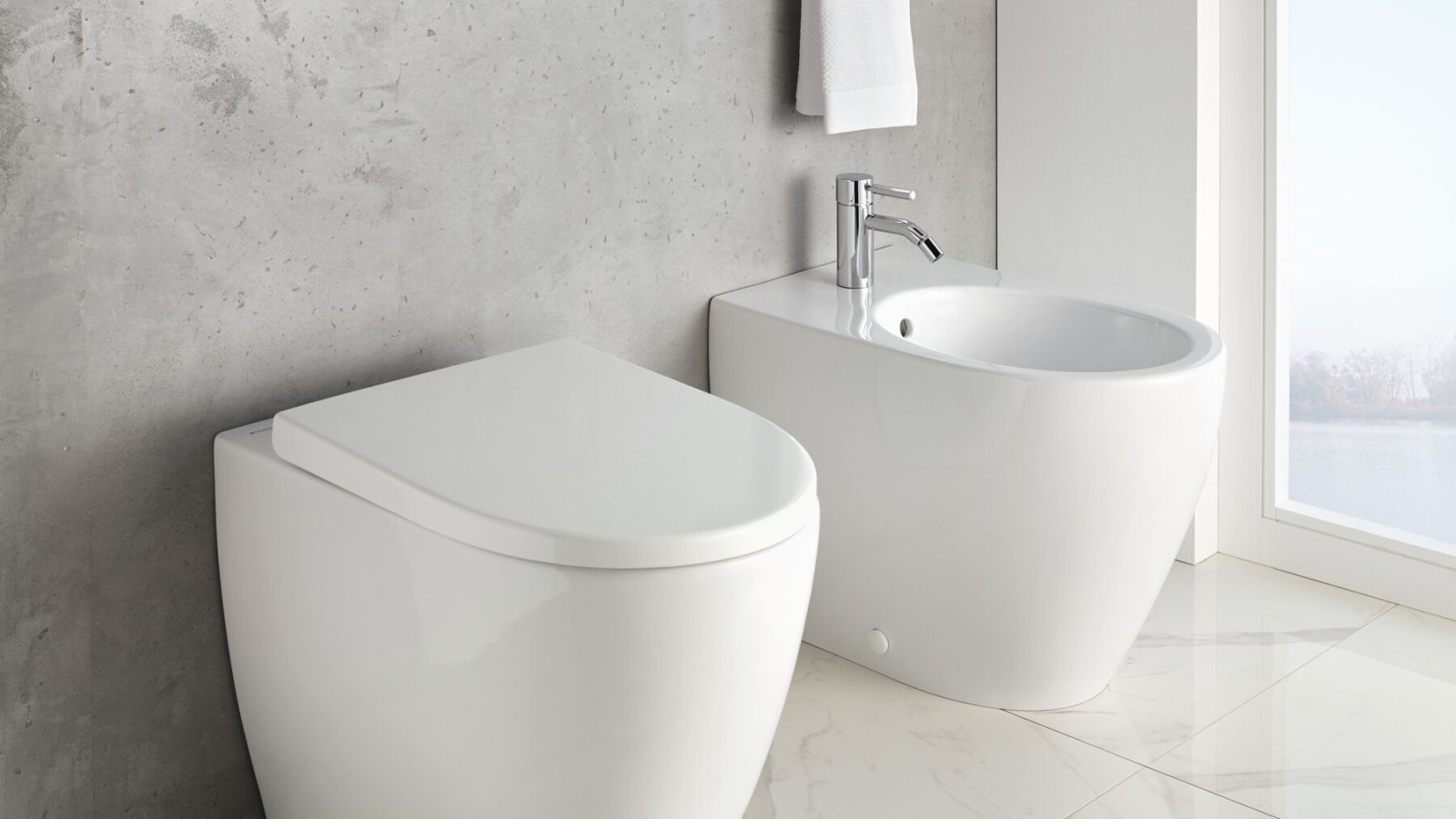 Geberit iCon-WC en staande bidetcombinatie Geberit iCon-WC en staande bidetcombinatie