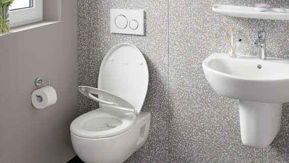 Hang-wc met terrazzo tegels