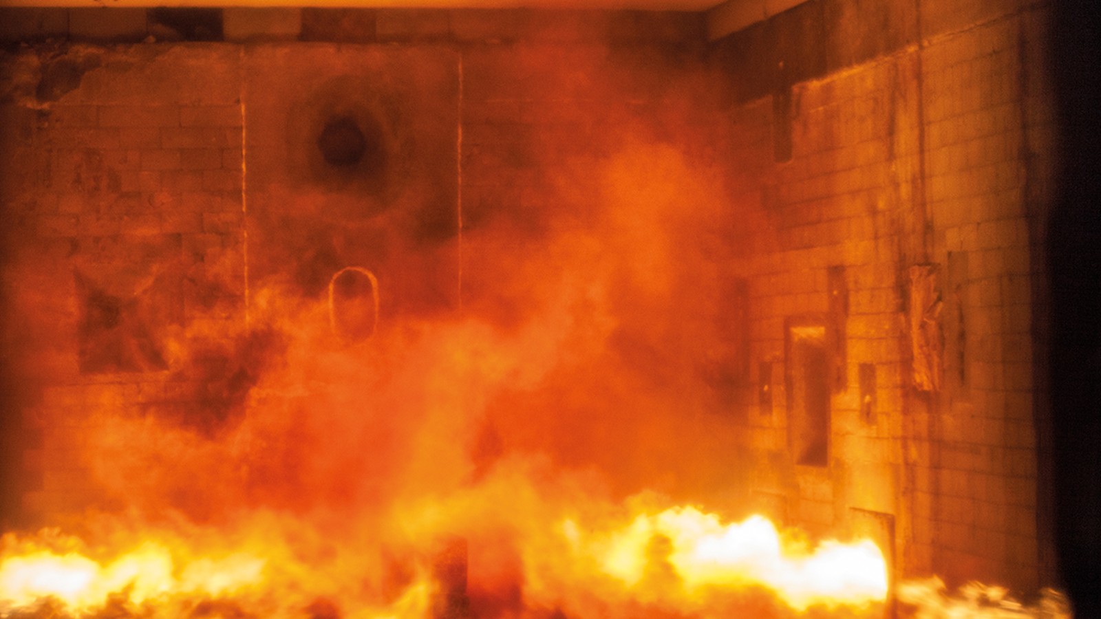Geberit brandproef bij het materialentestinstituut van de Universiteit Stuttgart Geberit brandproef bij het materialentestinstituut van de Universiteit Stuttgart