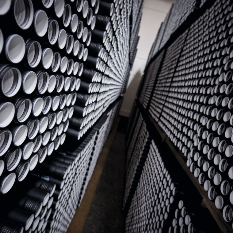 Gestapelde Silent-Pro buizen Gestapelde Silent-Pro buizen