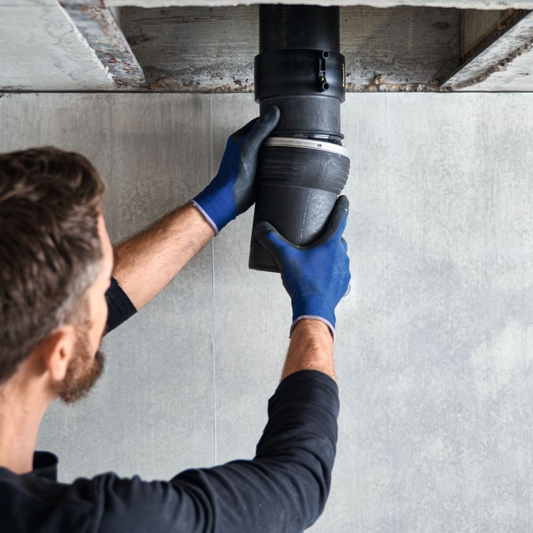 Installation d'un raccord Geberit Silent-db20 Offset Installation d'un raccord Geberit Silent-db20 Offset