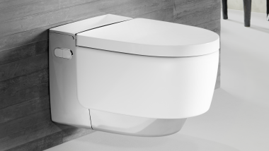 Geberit AquaClean Mera Comfort in chroom met afstandsbediening Sigma70