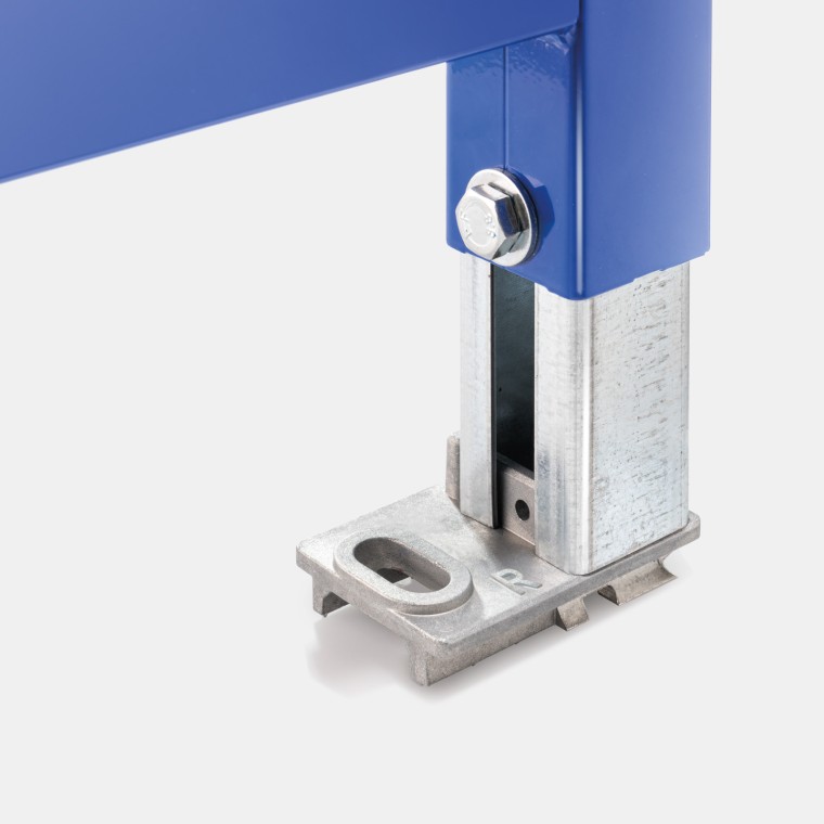 Voetplaat met een holle ruimte Voetplaat met een holle ruimte