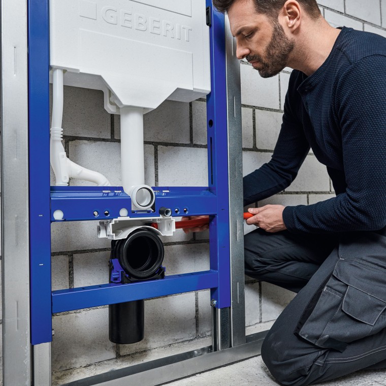 De Geberit Power & Connect doos installeren De Geberit Power & Connect doos installeren