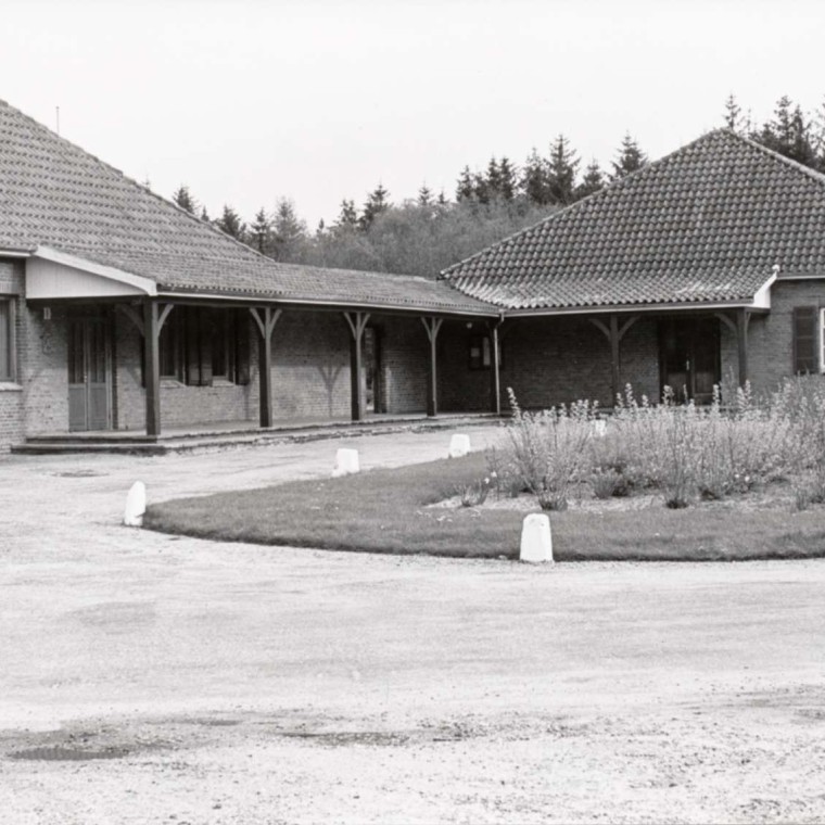 Een vluchtelingenkamp wordt een plaats van ontmoeting en herinnering (© Blåvandshuk Local History Archive) Een vluchtelingenkamp wordt een plaats van ontmoeting en herinnering (© Blåvandshuk Local History Archive)