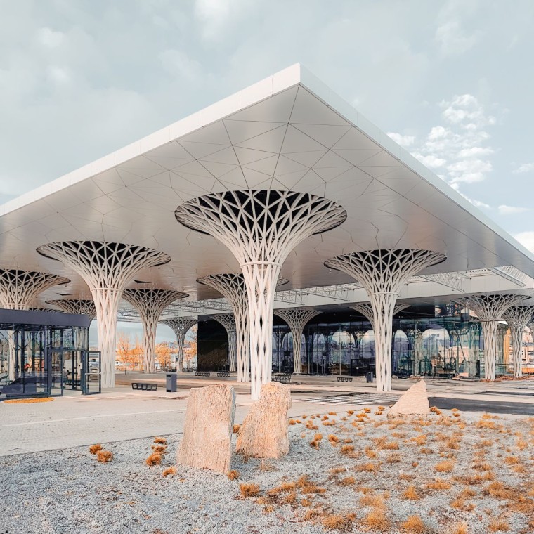 Het regenwater van het dak wordt ook gebruikt voor de toiletten (© Alek Małchowski) Het regenwater van het dak wordt ook gebruikt voor de toiletten (© Alek Małchowski)