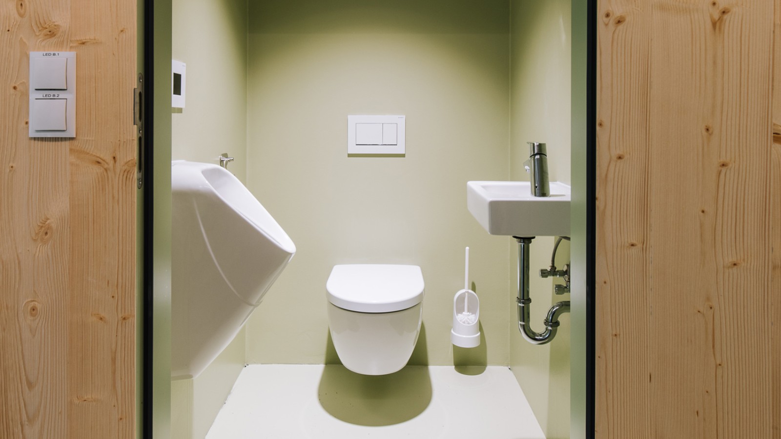 De badkamers zijn uitgerust met Geberit Renova Plan keramiek (© Christian Repnik) De badkamers zijn uitgerust met Geberit Renova Plan keramiek (© Christian Repnik)