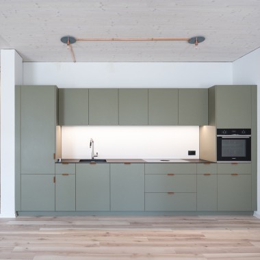 Er worden bovengrondse kabels geïnstalleerd om ervoor te zorgen dat het gebouw ook op lange termijn flexibel kan worden gebruikt. © Openly / Jens Ellensohn