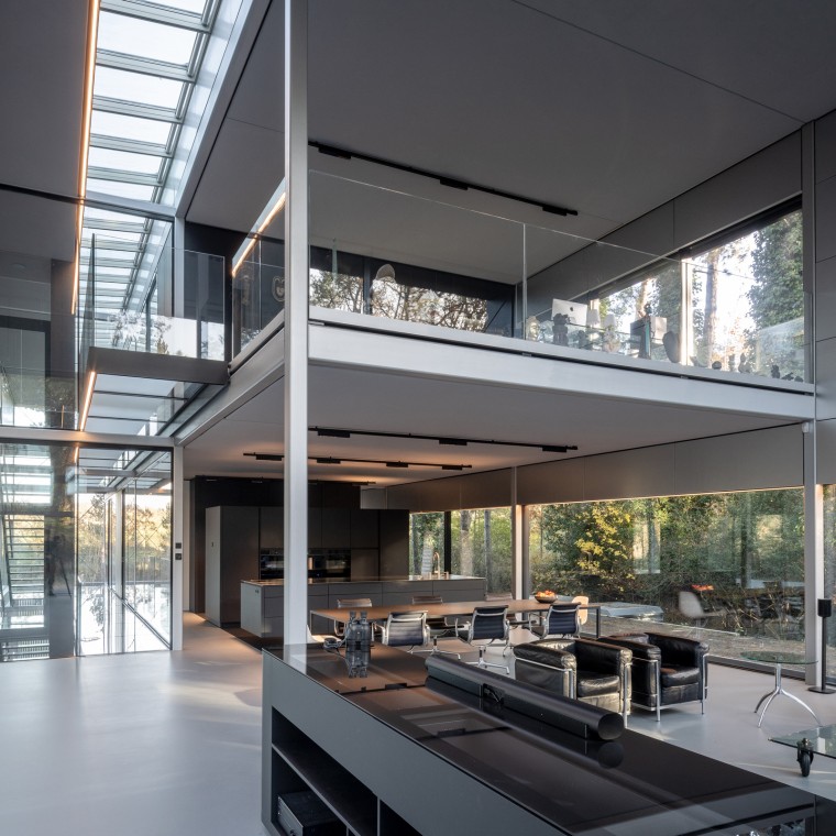 Le bâtiment est presque entièrement démontable et réutilisable (© Lucas van der Wee)