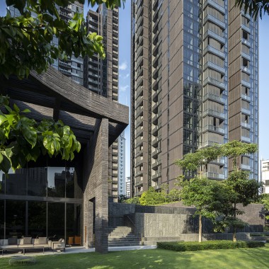 Les deux bâtiments résidentiels du complexe Martin Modern s'élèvent à 30 étages dans l'horizon de Singapour (© Darren Soh)
