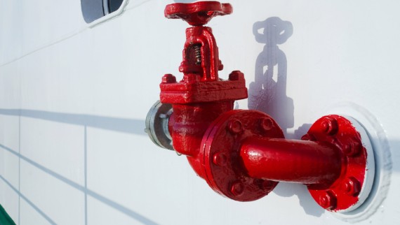 Utilisation de Geberit Mapress CuNiFe pour les conduites d'eau d'extinction à bord des navires ou dans le secteur offshore