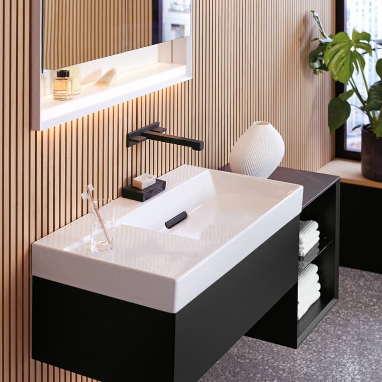 Robinet de lavabo mural Geberit ONE en noir mat Robinet de lavabo mural Geberit ONE en noir mat