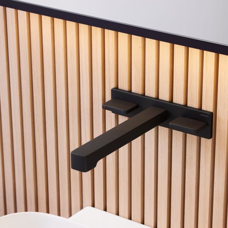 Geberit ONE muurkraan in zwart mat Geberit ONE muurkraan in zwart mat