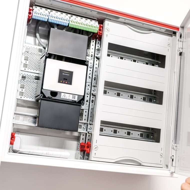 Geberit Gateway geïntegreerd in de schakelkast Geberit Gateway geïntegreerd in de schakelkast