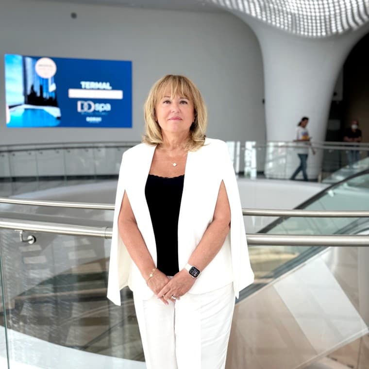 Wil dat patiënten en medewerkers zich op hun gemak voelen: prof. dr. Zeynep Kahveci. (© Doruk Hospital) Wil dat patiënten en medewerkers zich op hun gemak voelen: prof. dr. Zeynep Kahveci. (© Doruk Hospital)