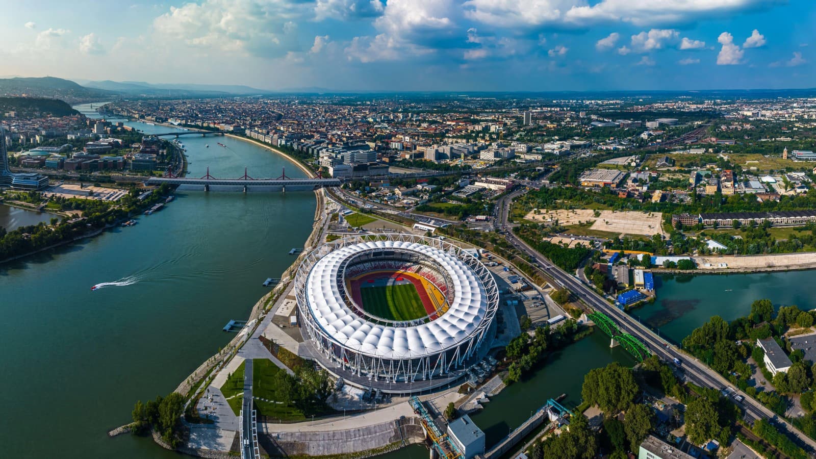 Nationaal Atletiekstadion Boedapest (© ZGPhotography / Alamy Stock Photo) Nationaal Atletiekstadion Boedapest (© ZGPhotography / Alamy Stock Photo)