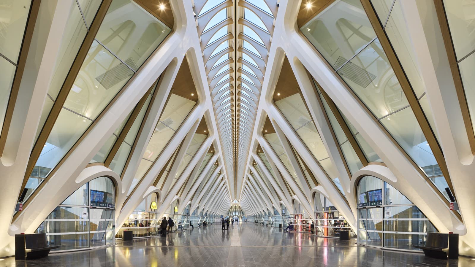 La structure en acier porte la signature de l'architecte hispano-suisse Santiago Calatrava (© Oliver Schuh, Palladium Photodesign) La structure en acier porte la signature de l'architecte hispano-suisse Santiago Calatrava (© Oliver Schuh, Palladium Photodesign)