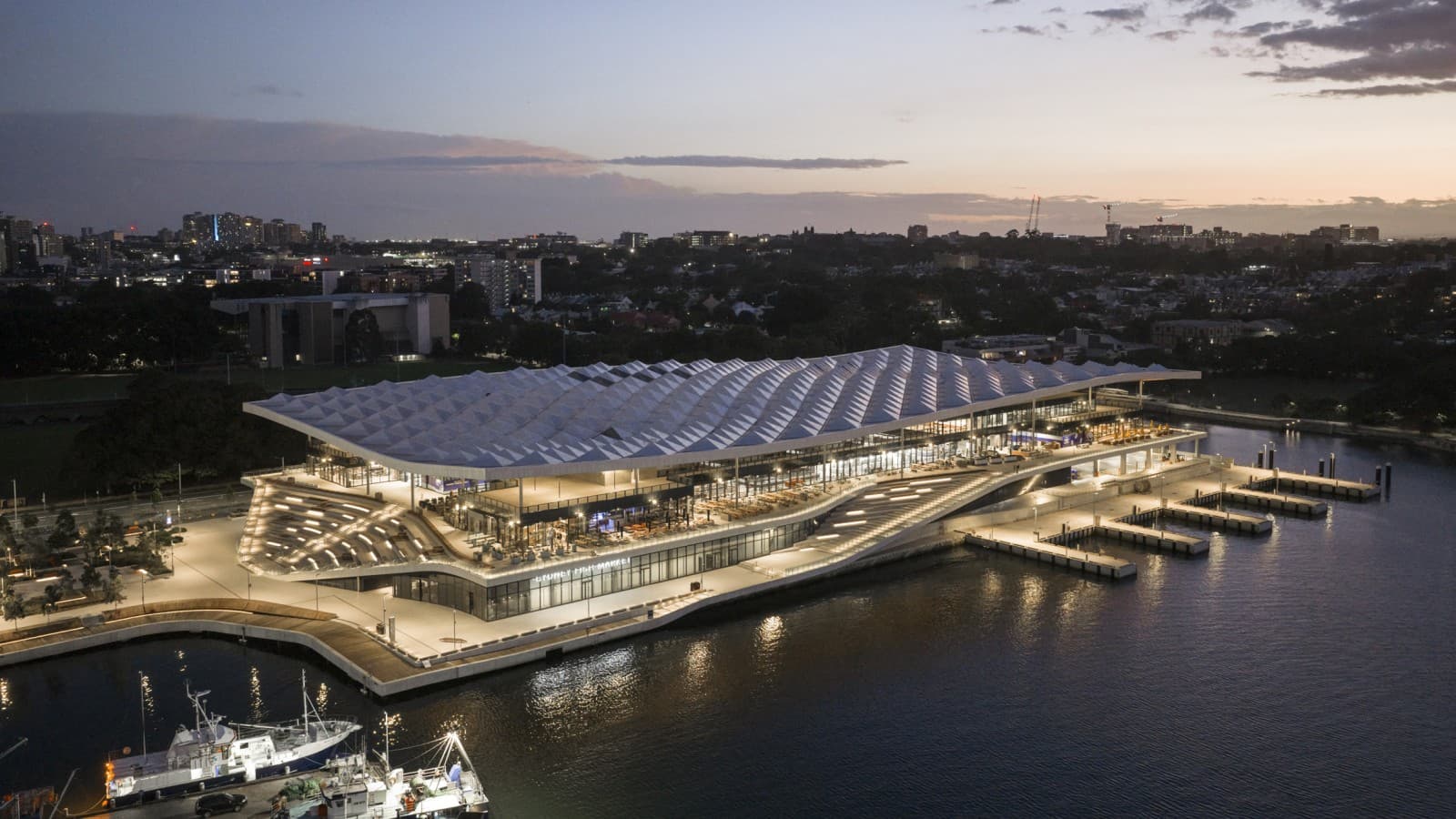 De nieuwe Sydney Fish Market aan Blackwattle Bay (© Rasmus Hjortshoj) De nieuwe Sydney Fish Market aan Blackwattle Bay (© Rasmus Hjortshoj)
