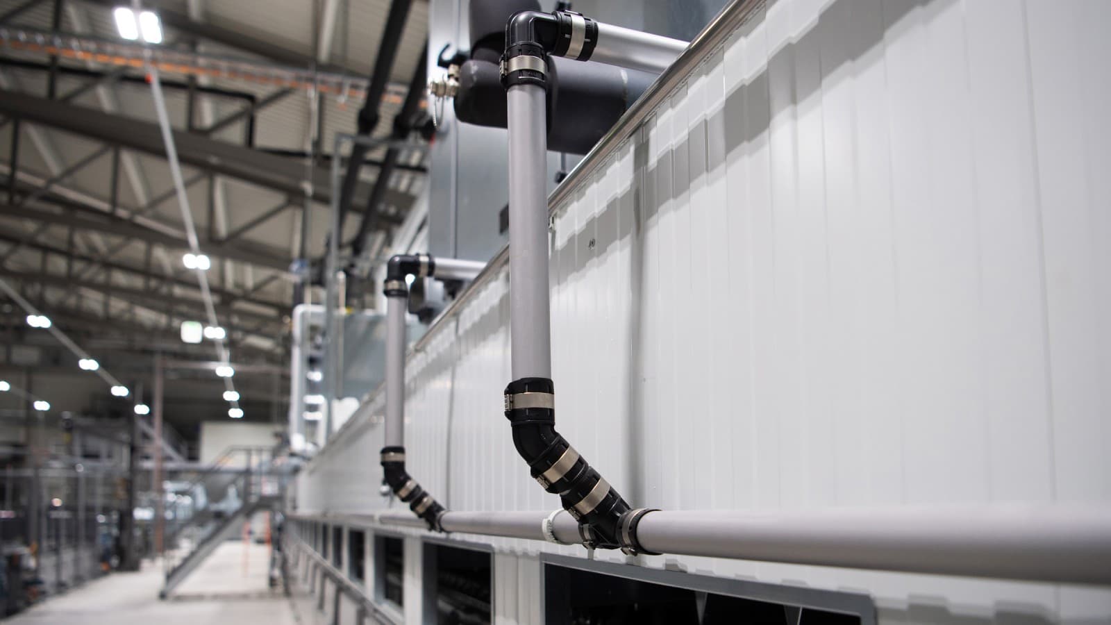 Hall de production de Swisspearl Hall de production de Swisspearl