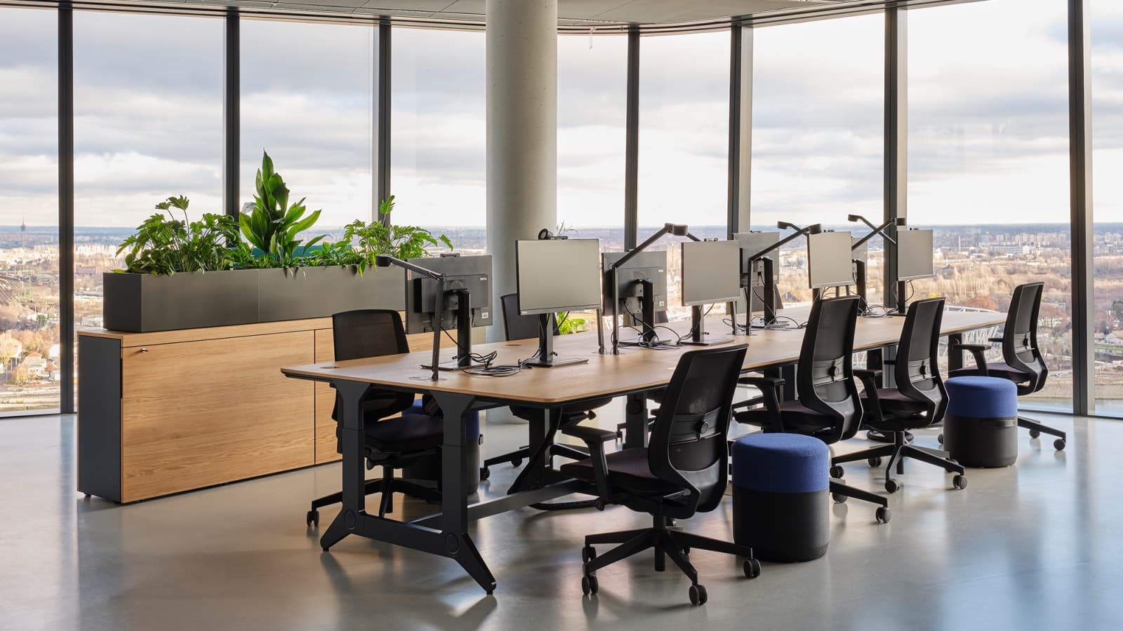 Le nouveau siège social du groupe MOL abrite 2500 postes de travail (© MOL Group) Le nouveau siège social du groupe MOL abrite 2500 postes de travail (© MOL Group)