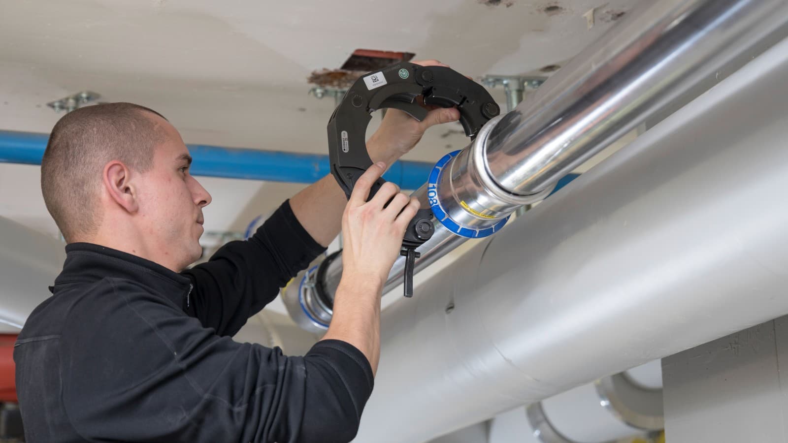 Relatief klein en licht gereedschap, zelfs bij Mapress d108 Relatief klein en licht gereedschap, zelfs bij Mapress d108