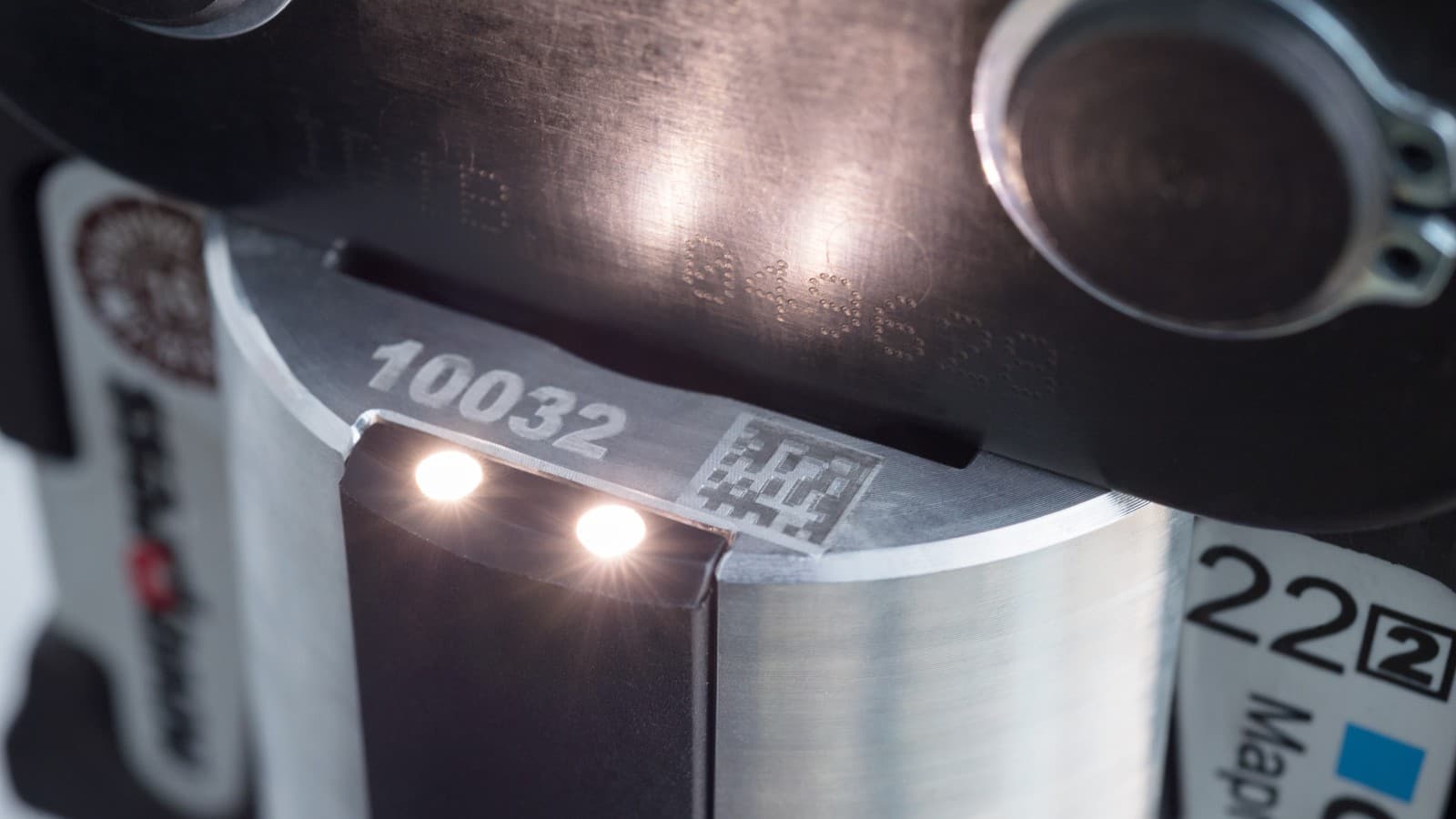 Persplaatsverlichting bij de Geberit persmachines Persplaatsverlichting bij de Geberit persmachines
